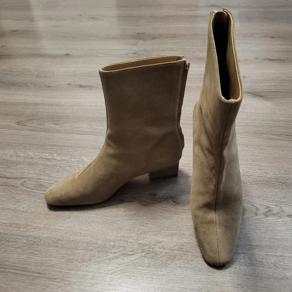 Ann Taylor Womens Tan Suede Square Toe Low Block Heel Ankle‎ Boots Size 5 Mod